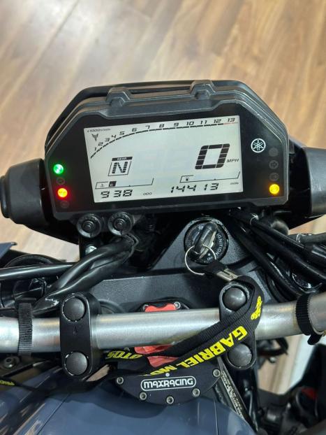 YAMAHA MT-03 300 ABS, Foto 7