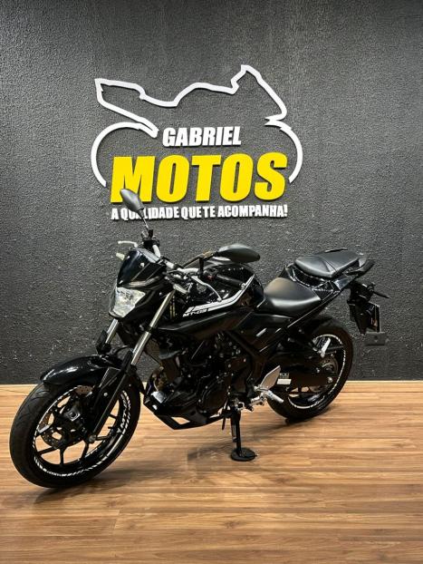 YAMAHA MT-03 300 ABS, Foto 4