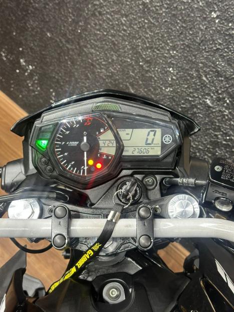 YAMAHA MT-03 300 ABS, Foto 7