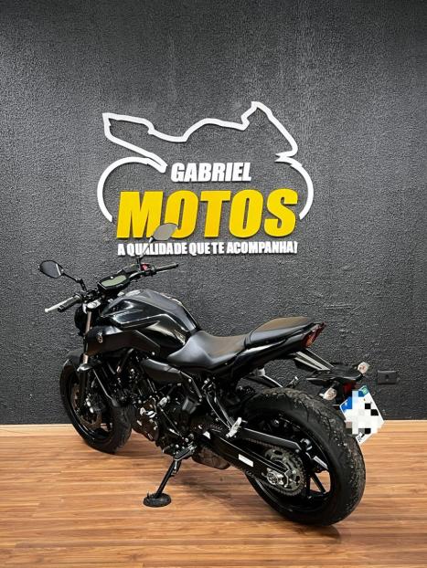 YAMAHA MT-07 700 ABS, Foto 5