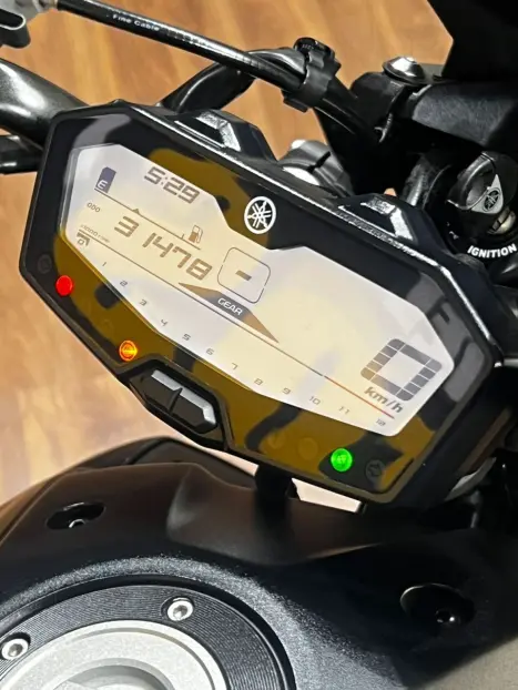 YAMAHA MT-07 700 ABS, Foto 7