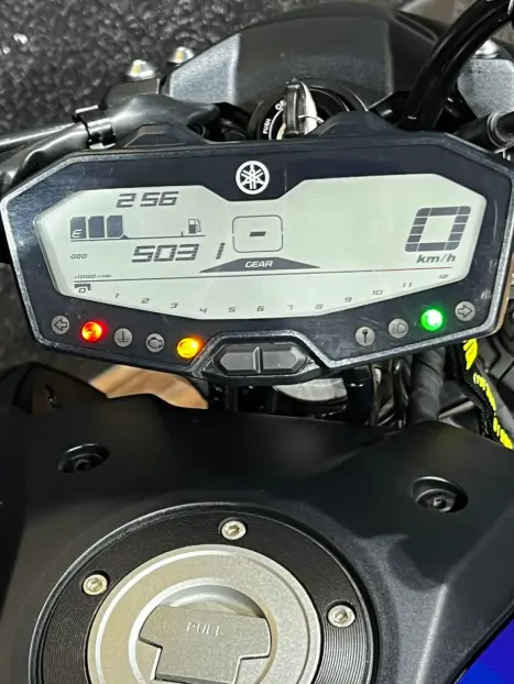 YAMAHA MT-07 700 ABS, Foto 7