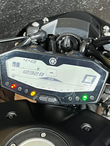 YAMAHA MT-07 700 ABS, Foto 7