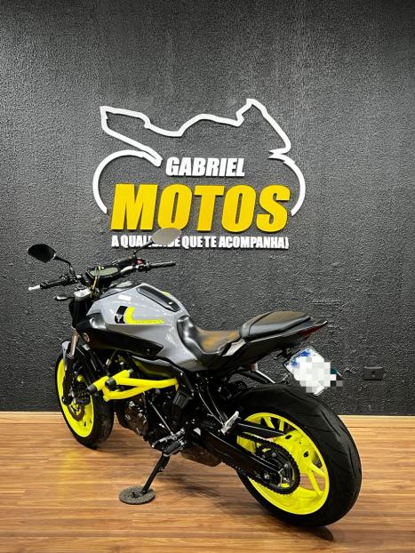 YAMAHA MT-07 700 ABS, Foto 5