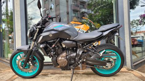 YAMAHA MT-07 700 ABS, Foto 1