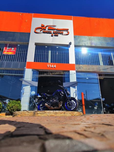 YAMAHA MT-07 700 ABS, Foto 12