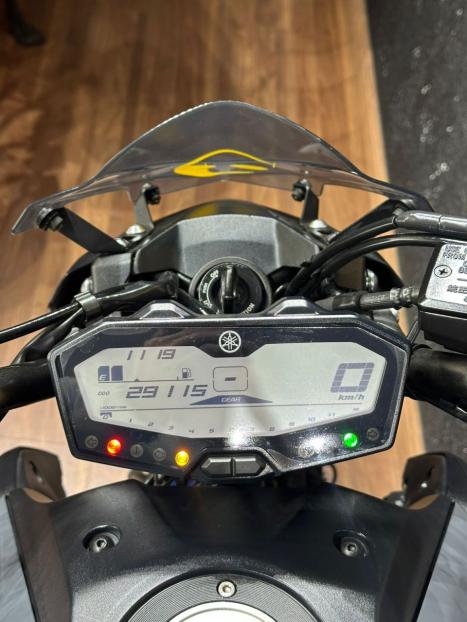 YAMAHA MT-07 700 ABS, Foto 7