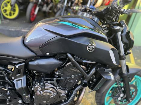 YAMAHA MT-07 700 ABS, Foto 5