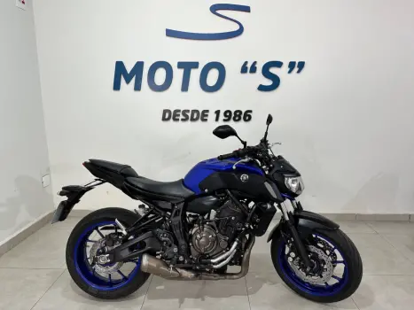 YAMAHA MT-07 700 ABS, Foto 1
