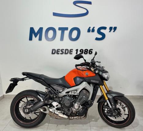 YAMAHA MT-09 850 ABS, Foto 1