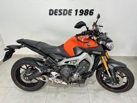 YAMAHA MT-09 850 ABS, Foto 2