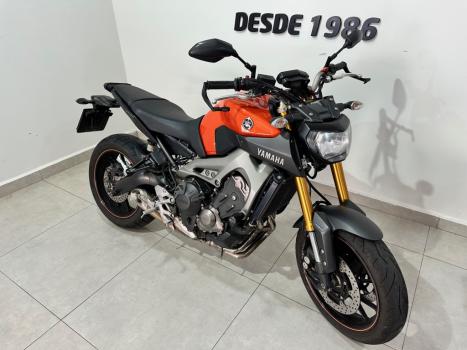 YAMAHA MT-09 850 ABS, Foto 3