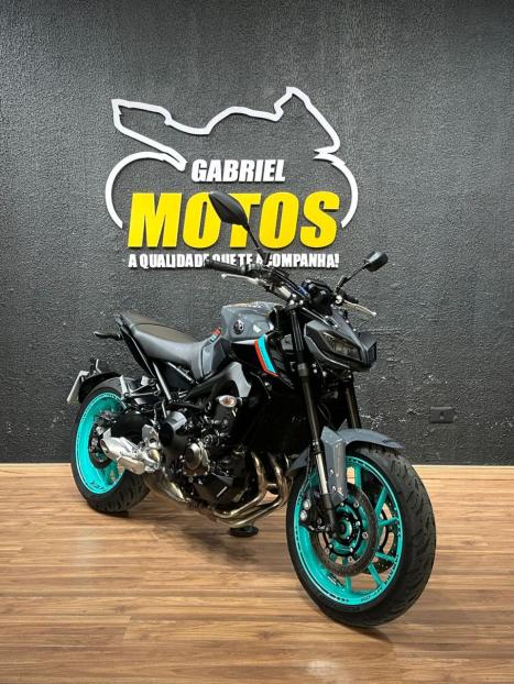 YAMAHA MT-09 850 ABS, Foto 3