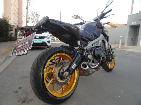 YAMAHA MT-09 850 ABS, Foto 3