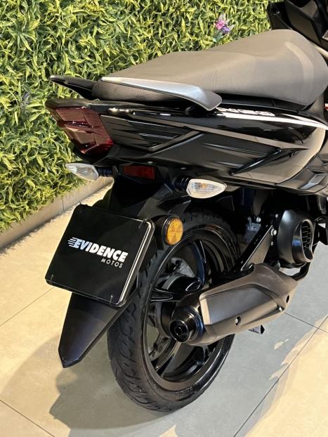 YAMAHA Neo UBS 125 , Foto 3