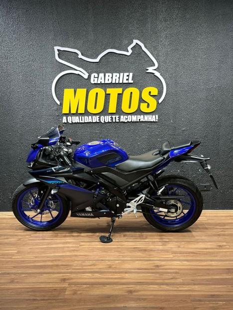 YAMAHA R 15 , Foto 2
