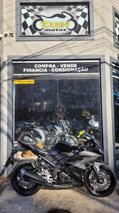YAMAHA R 15 , Foto 4