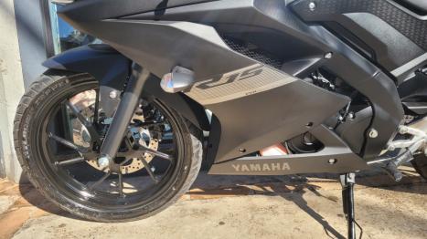 YAMAHA R 15 , Foto 8