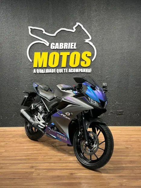 YAMAHA R 15 , Foto 3