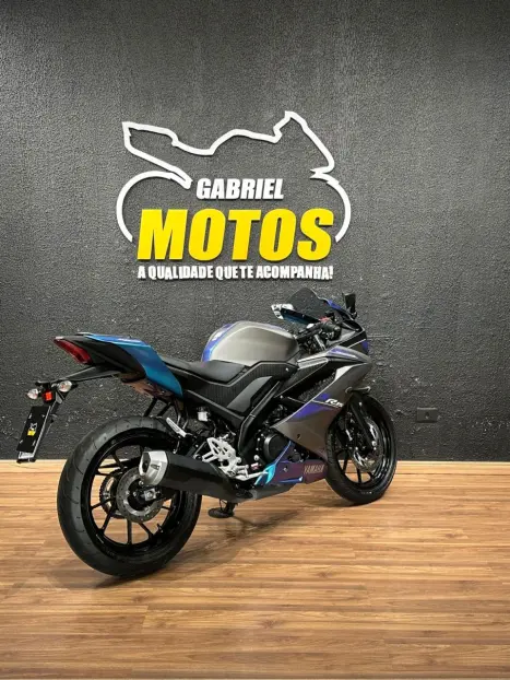 YAMAHA R 15 , Foto 6