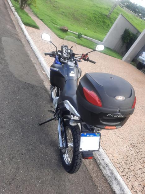 YAMAHA Tener 250 XTZ, Foto 3