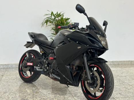 YAMAHA XJ6 600 F, Foto 3