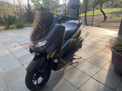 YAMAHA Xmax 160 , Foto 2