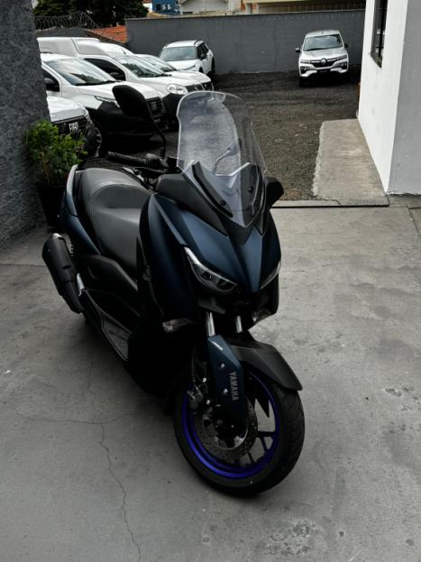 YAMAHA Xmax 250 , Foto 3