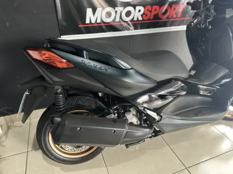 YAMAHA Xmax 250 , Foto 3