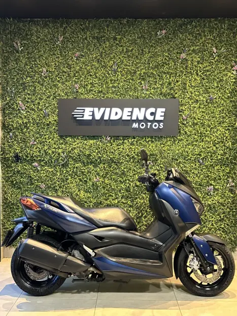 YAMAHA Xmax 250 , Foto 2