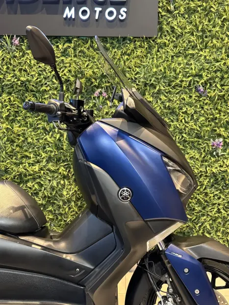 YAMAHA Xmax 250 , Foto 4