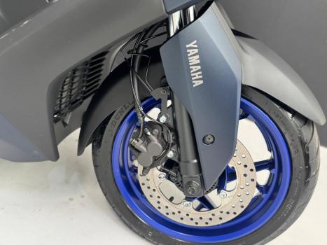 YAMAHA Xmax 250 , Foto 7