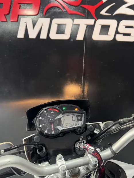 YAMAHA XTZ 150 Crosser S, Foto 4