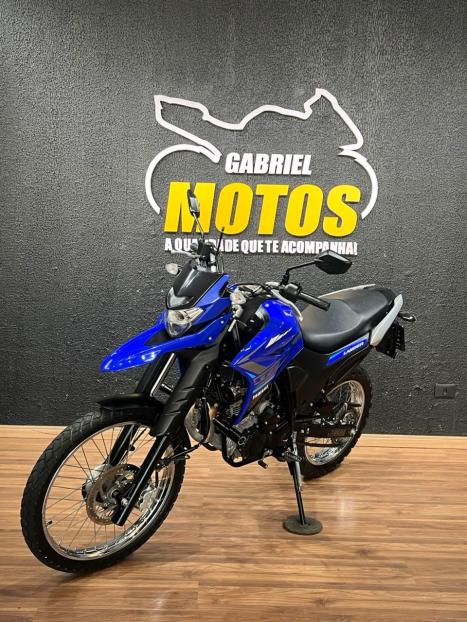 YAMAHA XTZ 250 LANDER, Foto 4