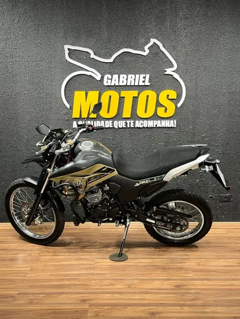 YAMAHA XTZ 250 LANDER, Foto 2