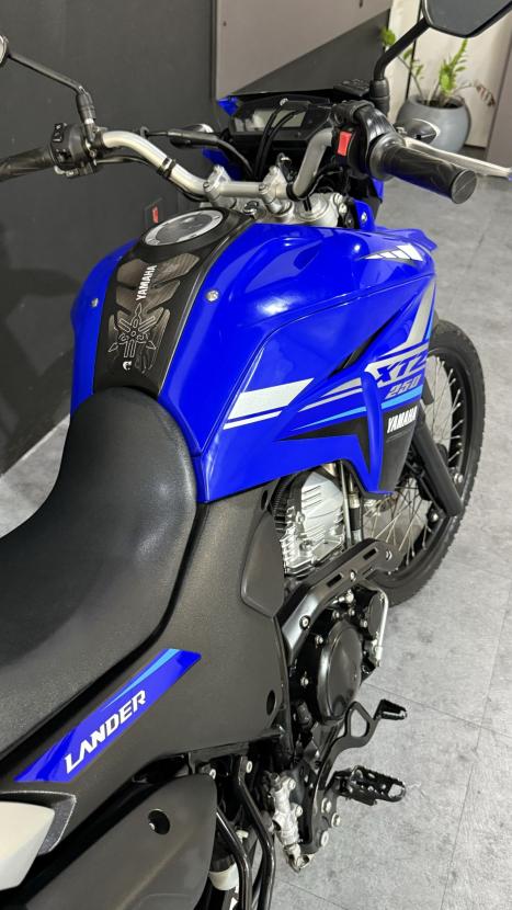 YAMAHA XTZ 250 LANDER, Foto 5