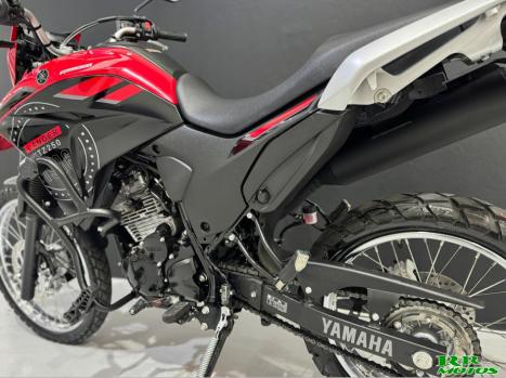 YAMAHA XTZ 250 LANDER, Foto 5