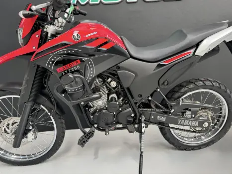 YAMAHA XTZ 250 LANDER, Foto 3