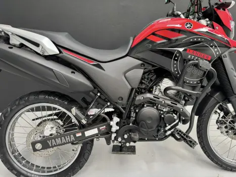 YAMAHA XTZ 250 LANDER, Foto 4
