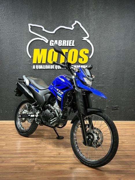 YAMAHA XTZ 250 LANDER, Foto 3