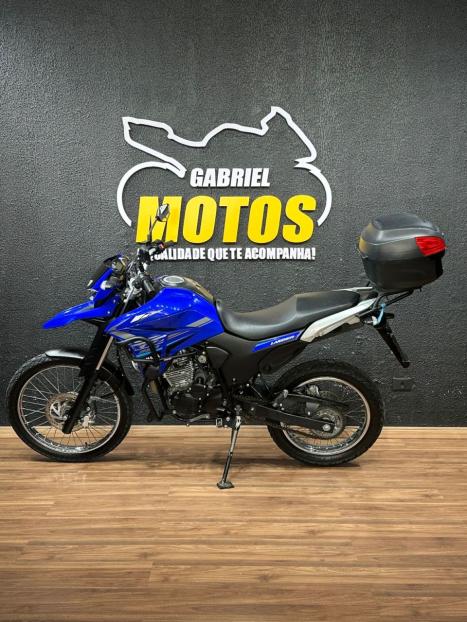 YAMAHA XTZ 250 LANDER, Foto 2
