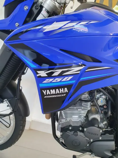 YAMAHA XTZ 250 LANDER, Foto 10