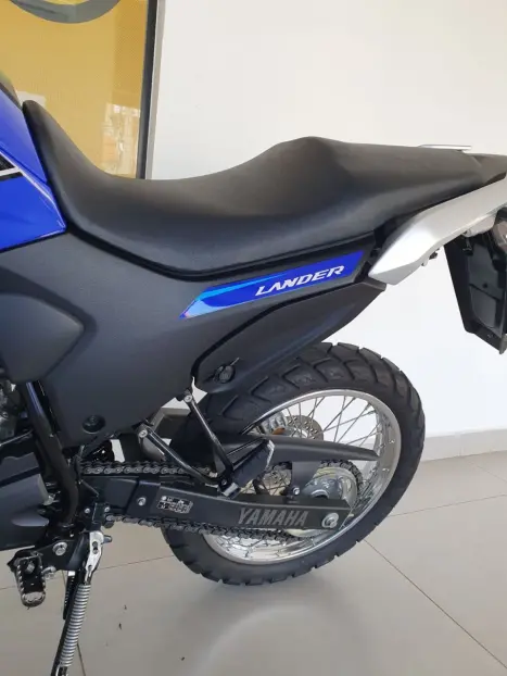 YAMAHA XTZ 250 LANDER, Foto 11