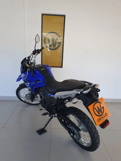 YAMAHA XTZ 250 LANDER, Foto 4