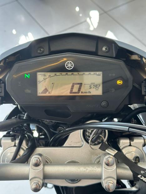 YAMAHA XTZ 250 LANDER, Foto 7