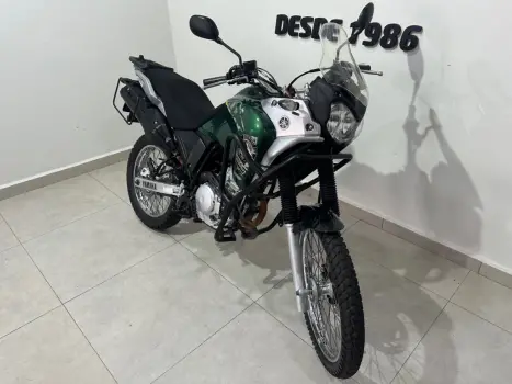 YAMAHA XTZ 250 TENER, Foto 3