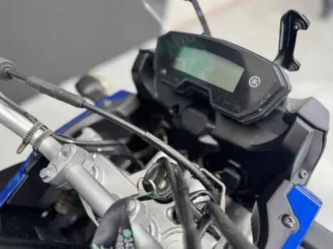 YAMAHA XTZ 250 TENER, Foto 3