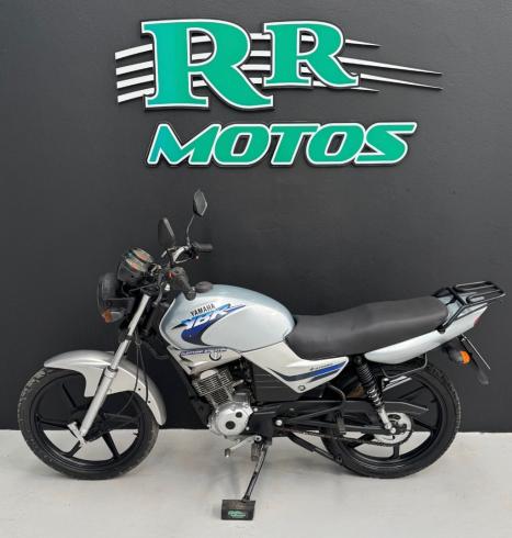 YAMAHA YBR 125 E, Foto 2