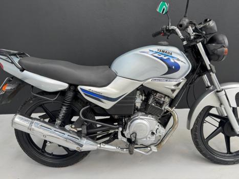 YAMAHA YBR 125 E, Foto 4