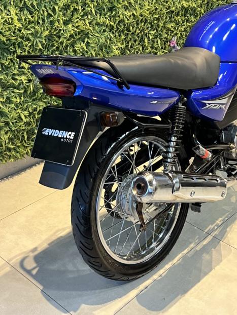 YAMAHA YBR 125 K, Foto 2